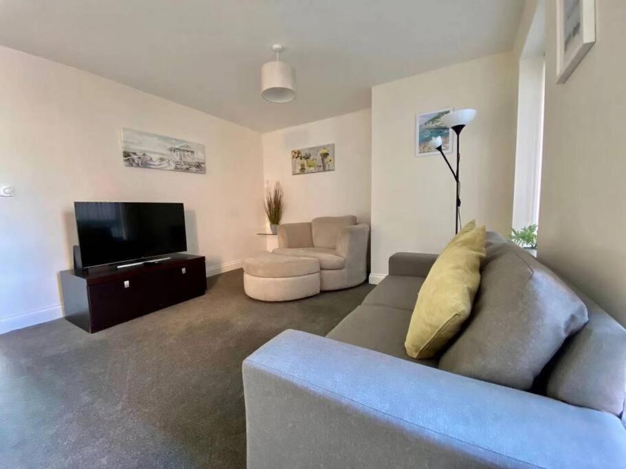 No12-Luxe Living Guest Apartment- 1 Bed-Garden-Private Parking-Wifi-Beach-Cityスウォンジー エクステリア 写真